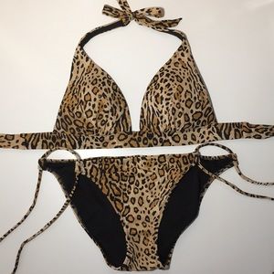 ☀️FLASH SALE!☀️ Victoria's Secret Swim set